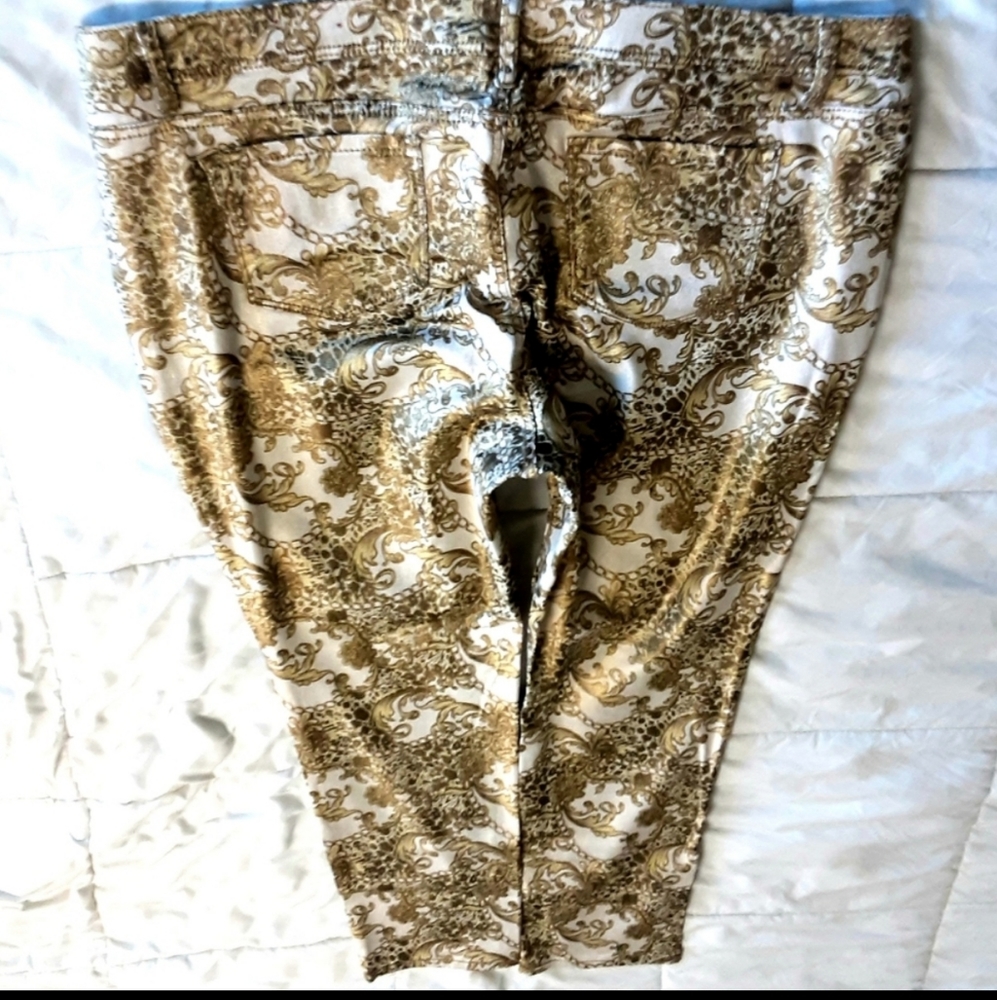 Almost Famous Jeans Size 22 Skinny Leg Fit NWOT - Picture 4 of 14